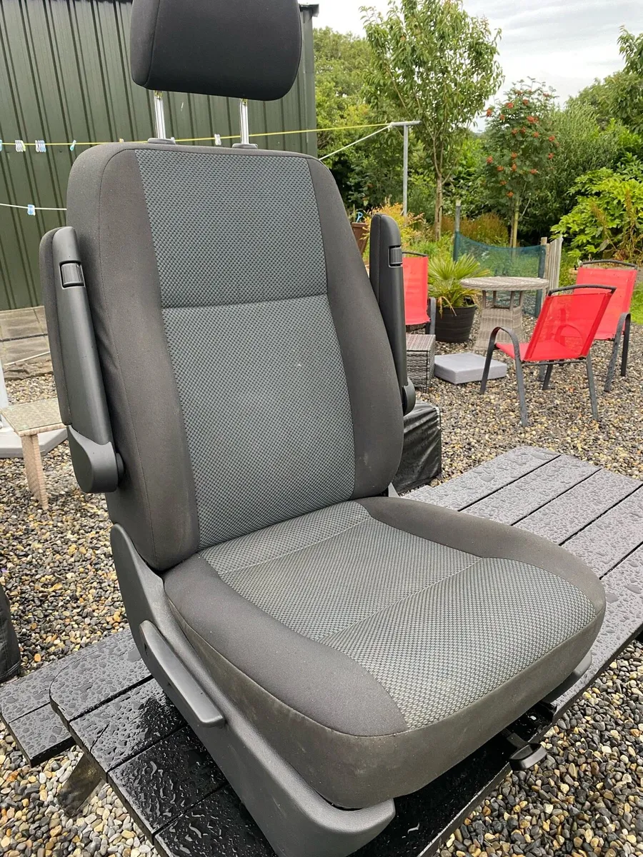 Transporter seats - Image 1