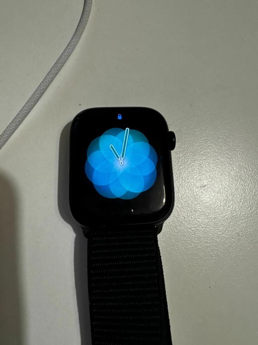 Apple Watch Series 9 45mm Midnight Al Midnight SL - Image 1