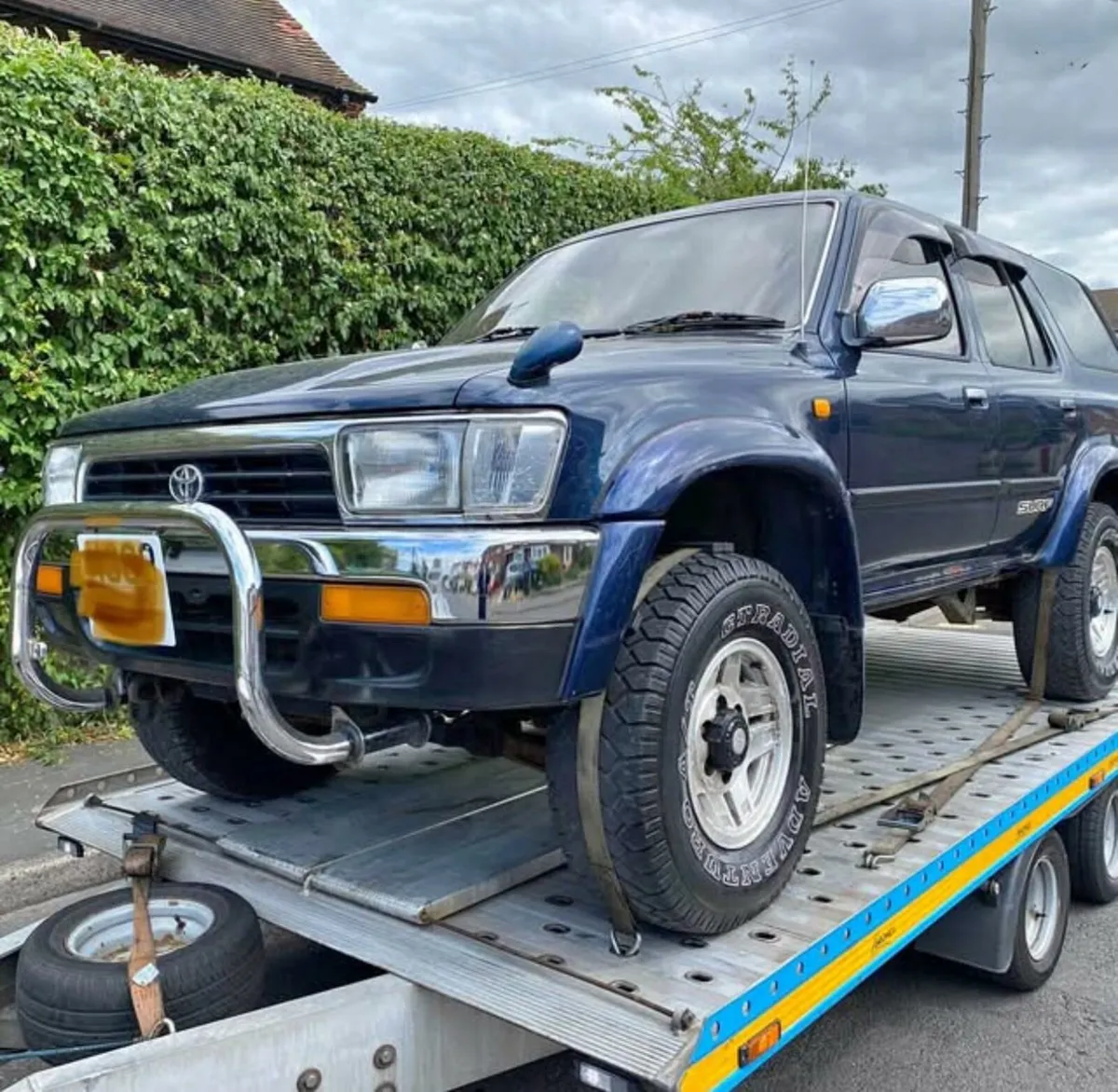 Toyota  hilux surf  +parts - Image 1