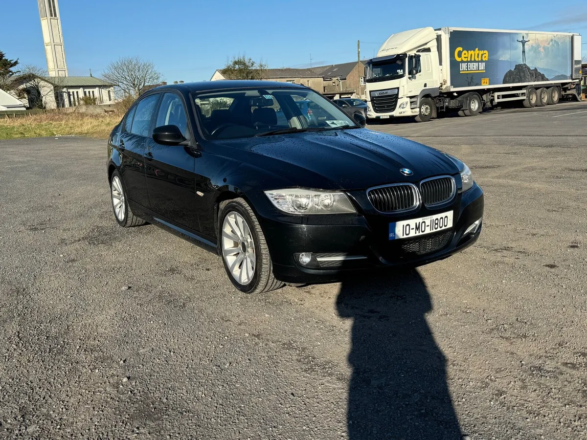 2010 e90 318D - Image 1