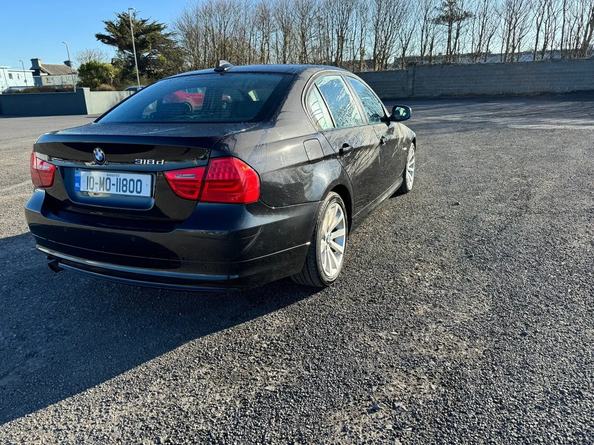 2010 e90 318D - Image 3