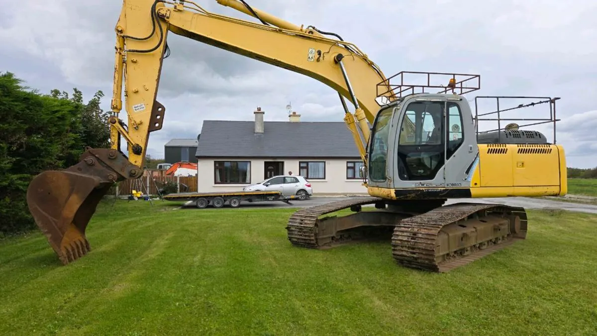 Kobelco 215 e - Image 3