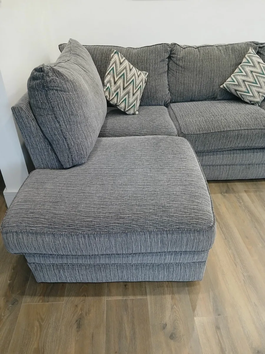 Sofa - Image 4