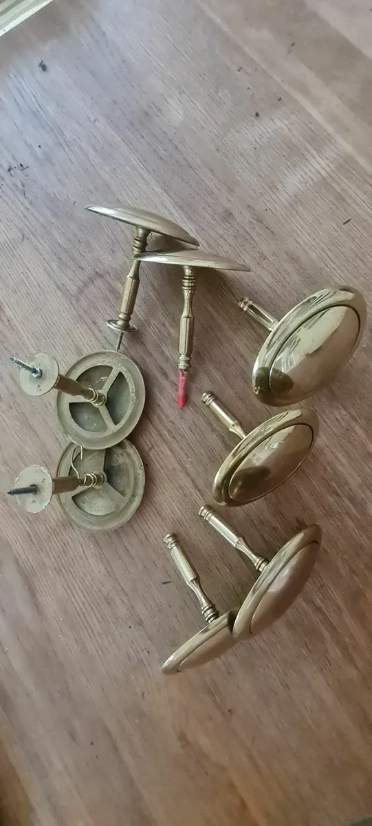 Curtain hold backs - Image 1