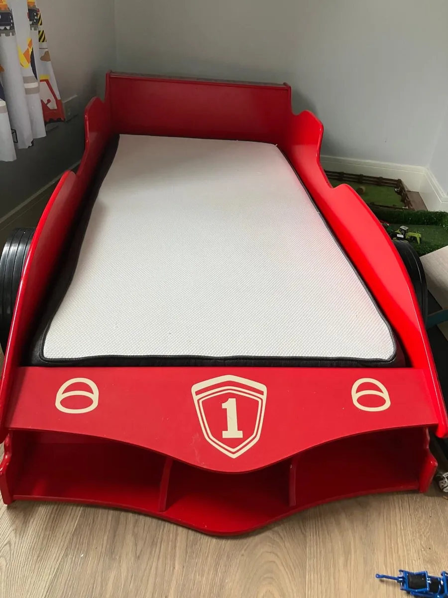 Bed - Image 4