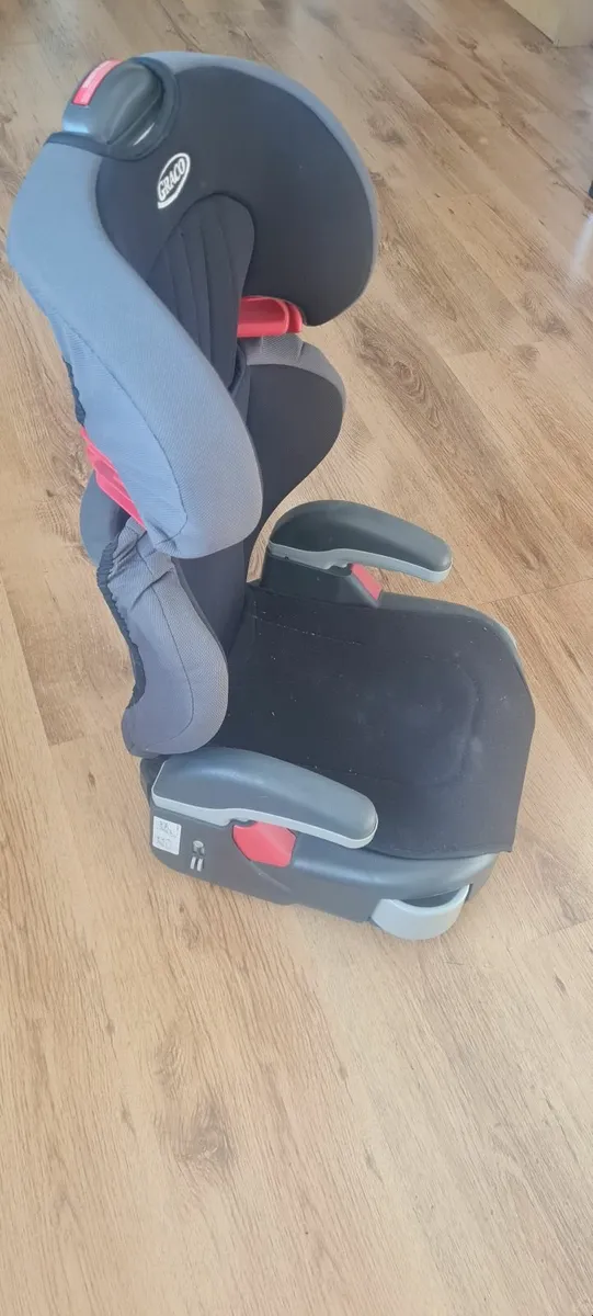 Booster carseats - Image 2