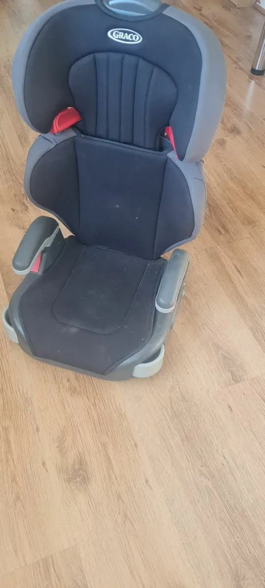 Booster carseats - Image 3