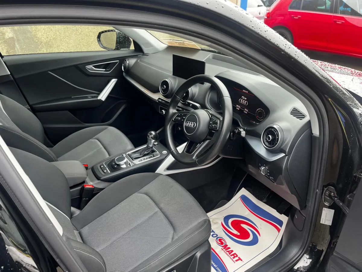 Audi Q2 AUTOMATIC 1.0 TFSI - Image 4