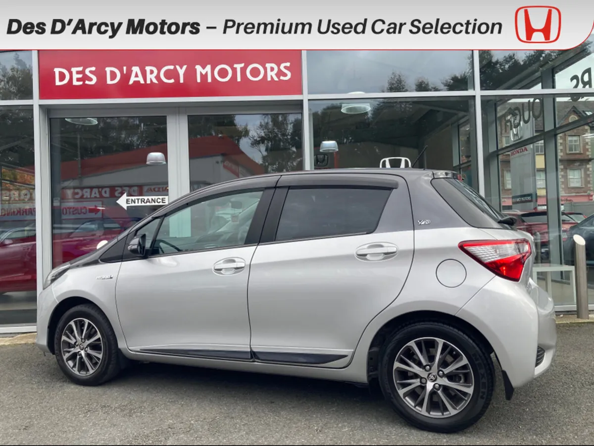 Toyota Yaris HYBRID Y20 LOW MILEAGE IMMACULATE CON - Image 4