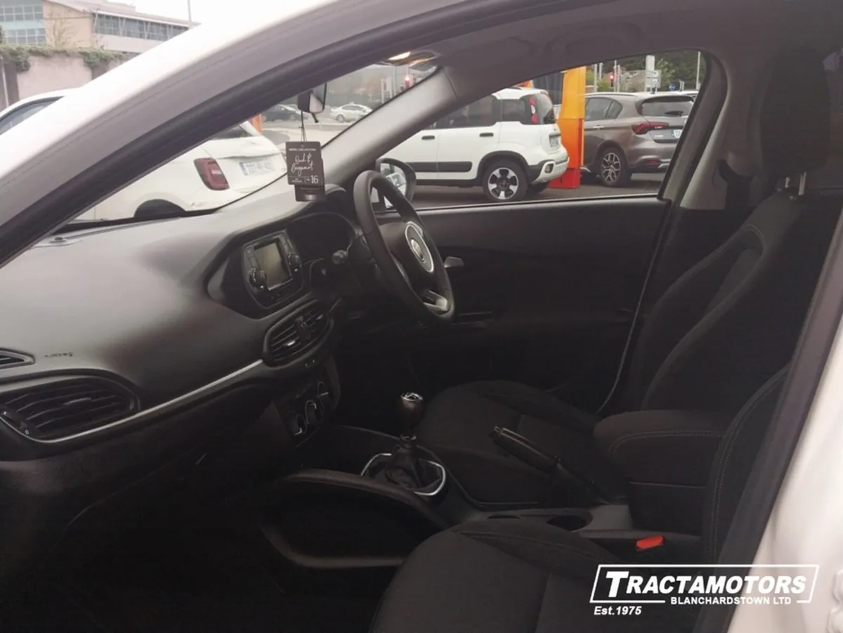Fiat Tipo HB 1.4 95BHP EASY 5DR - Image 4