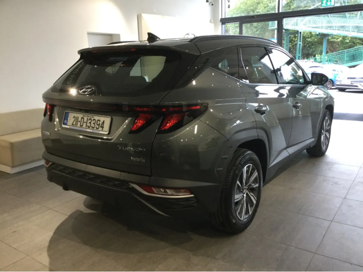 Hyundai Tucson EXECUTIVE HYBRID - Only 10,000 Km - - Image 2