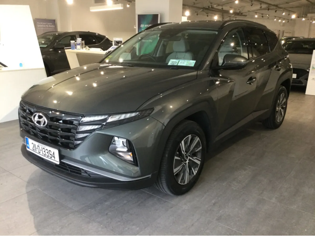 Hyundai Tucson EXECUTIVE HYBRID - Only 10,000 Km - - Image 3
