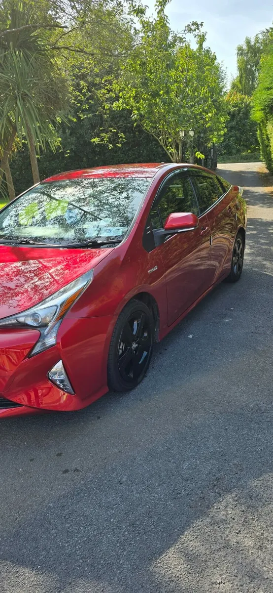 Toyota prius 2017 Low mileage long NCT - Image 4