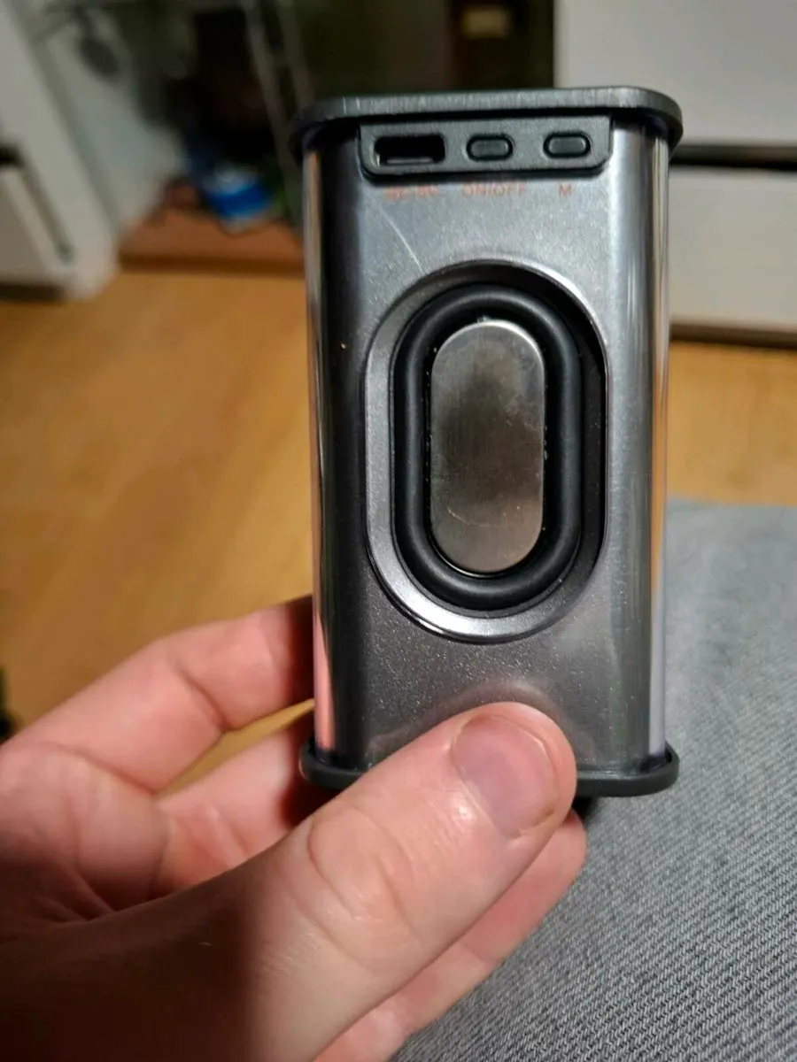 Bluetooth speaker - Image 4
