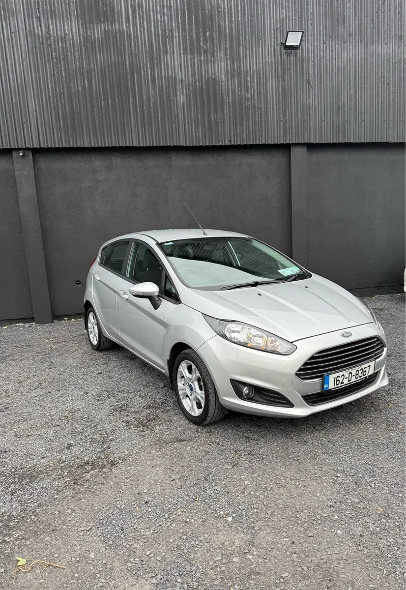 Ford fiesta - Image 2