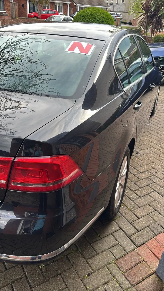 Volkswagen Passat 2011 - Image 3