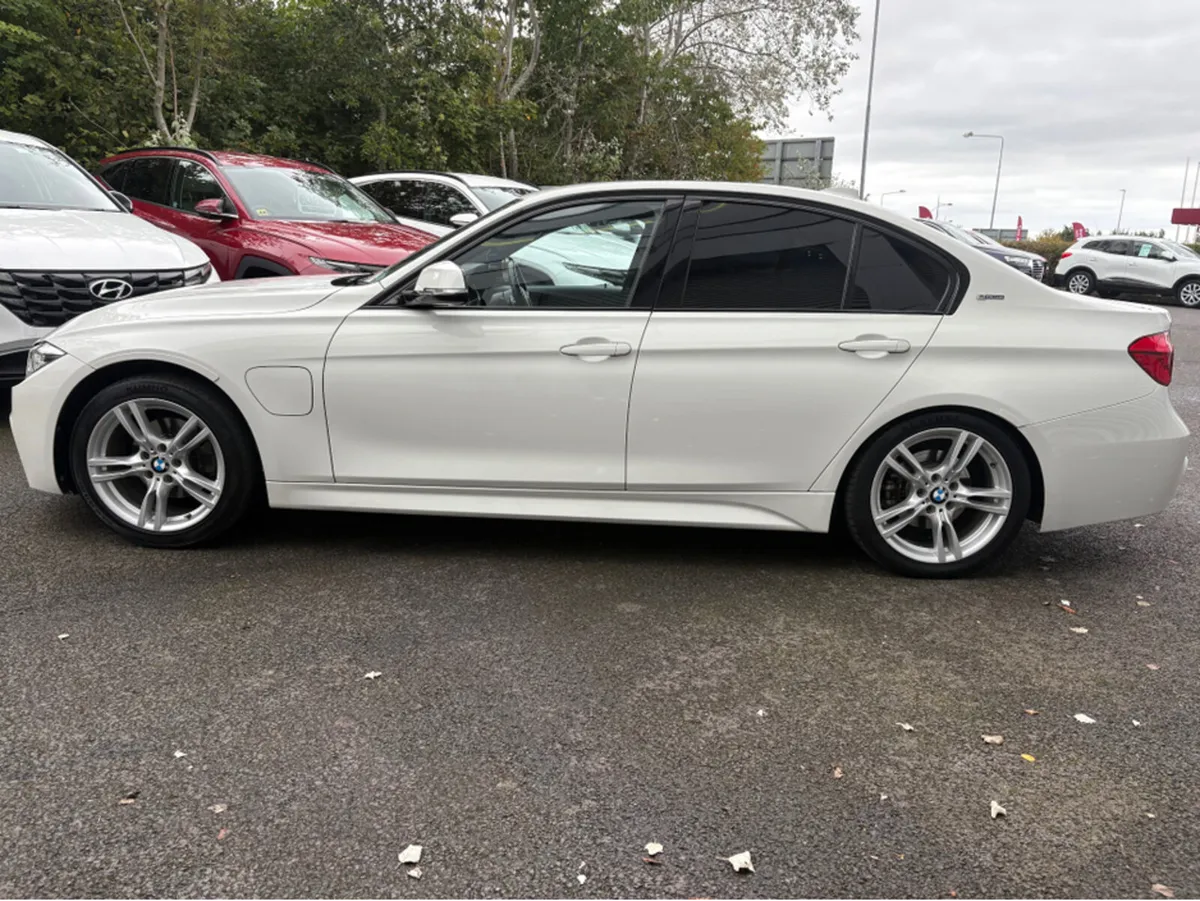 BMW 3-Series 2.0 PETROL HYBRID MSPORT AUTO - Image 4