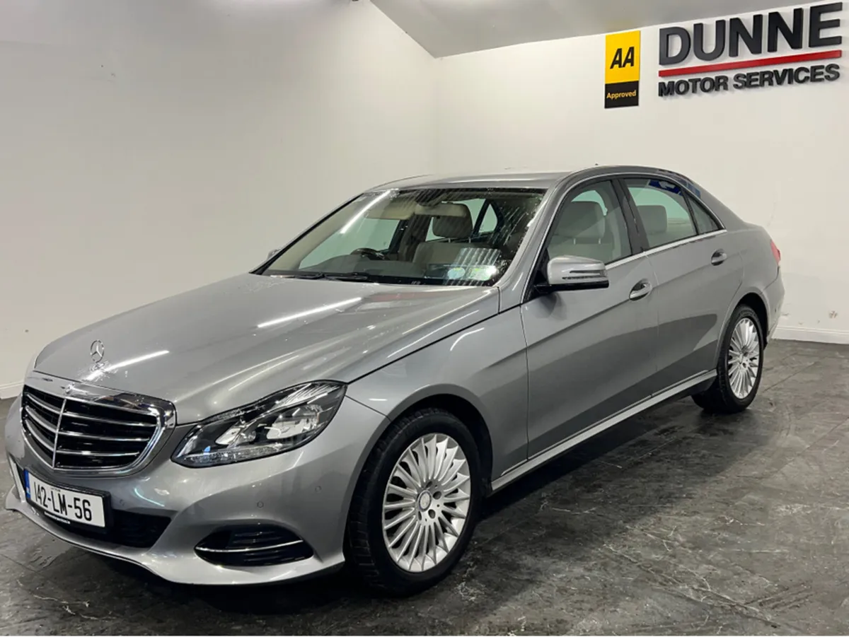 Mercedes-Benz E-Class LOW MILEAGE*E 300 BLUETEC HY - Image 4