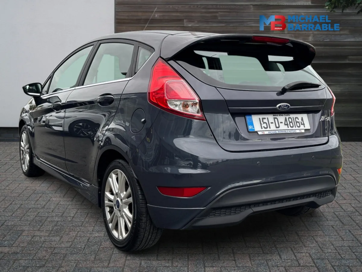 Ford Fiesta 1.25 ZETEC 82PS 5DR ARGENTO - Image 3