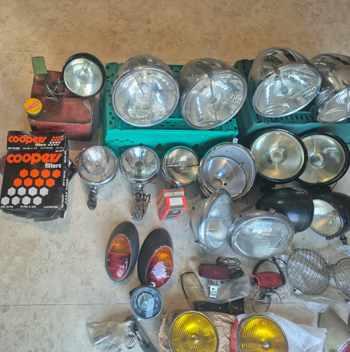 VINTAGE LOTS OF CAR HEADLAMPS GIVE US A TEXT WHERE - Image 4
