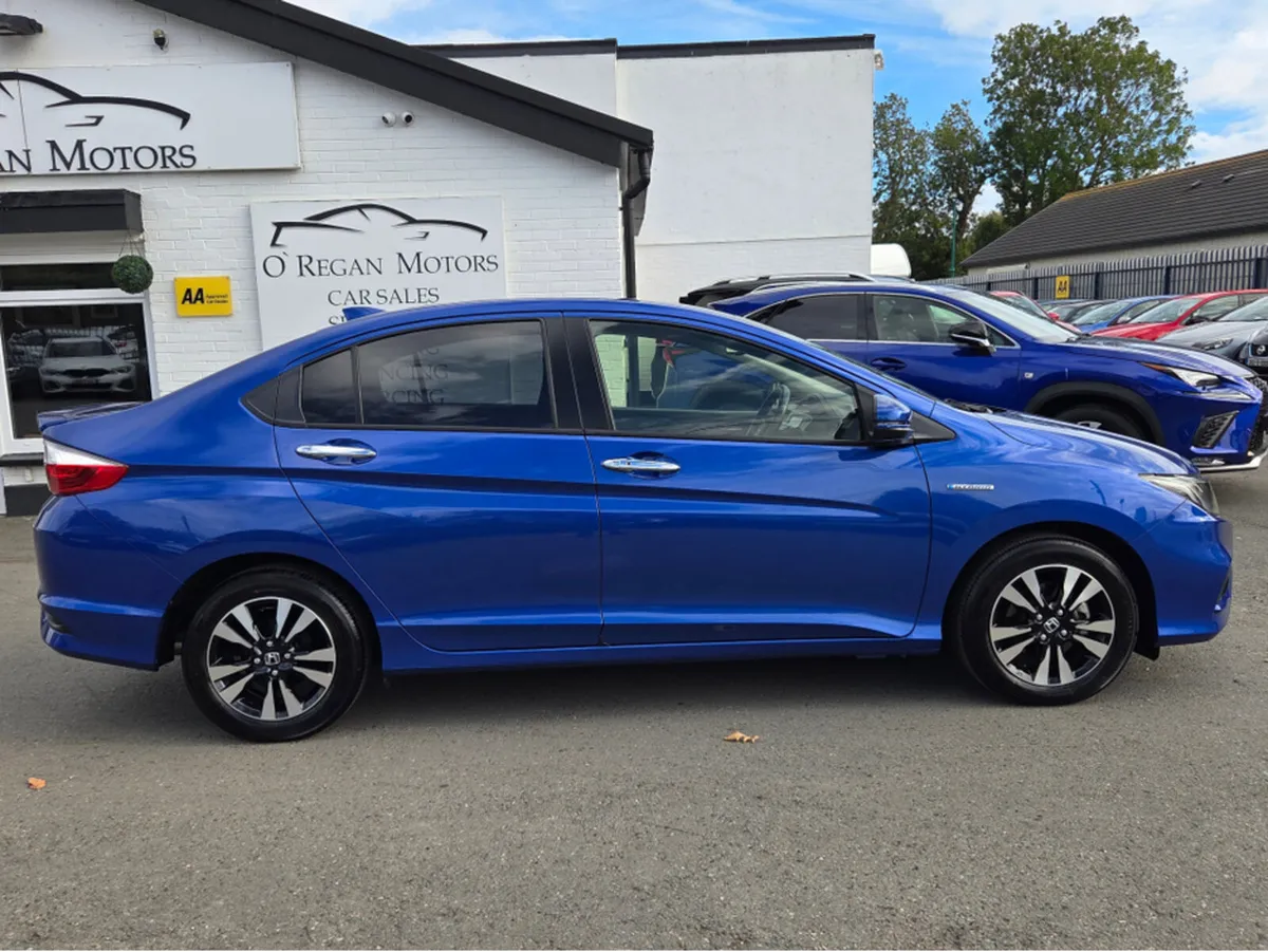 Honda Grace 1.5 HYBRID LX SENSING EDITION - Image 2
