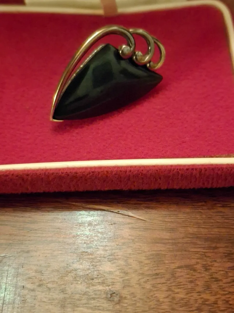 Silver brooch - Image 3