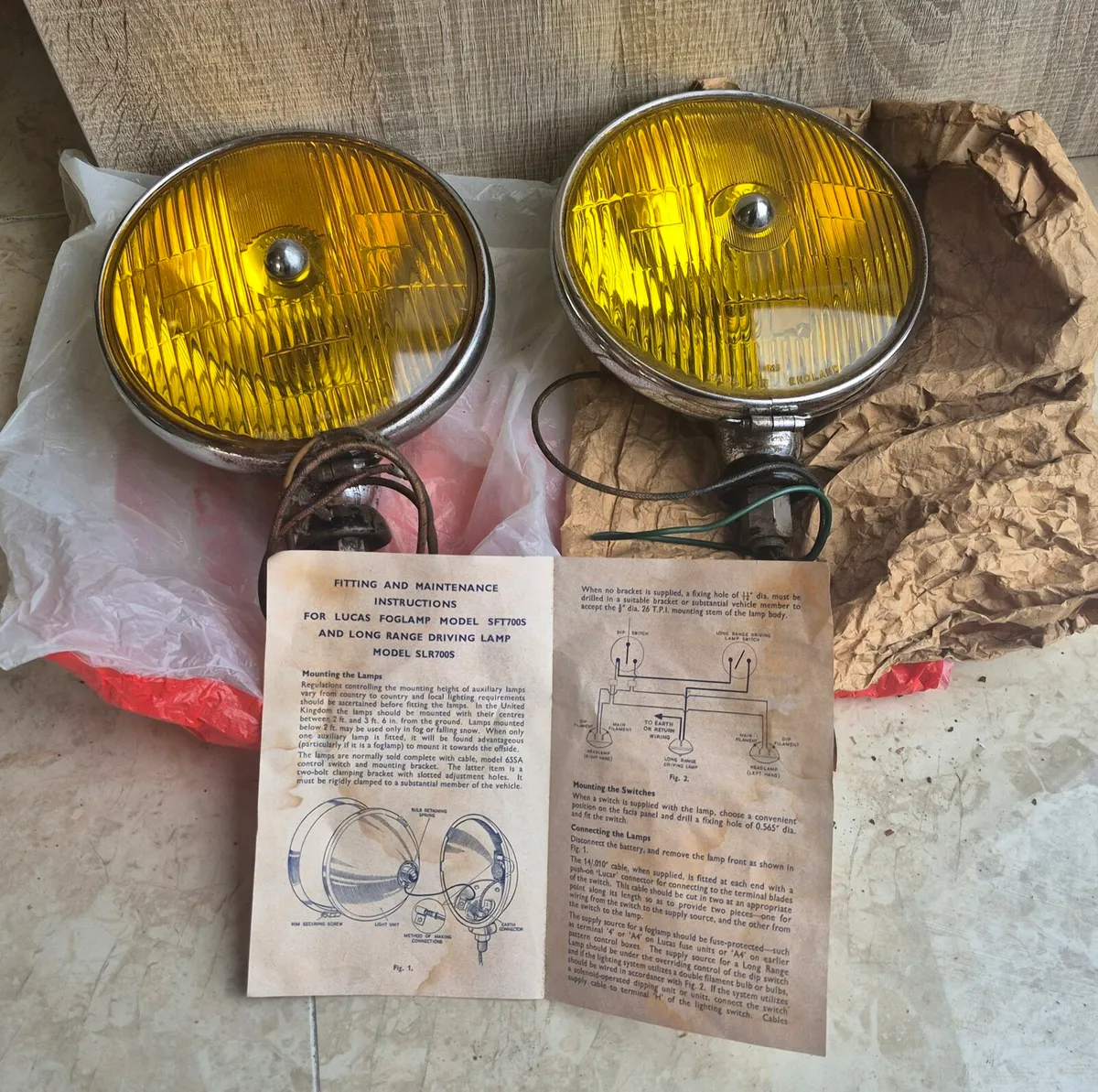 VINTAGE 2 LUCAS FOG LAMPS GOOD CONDITION 
DUBLIN15 - Image 1