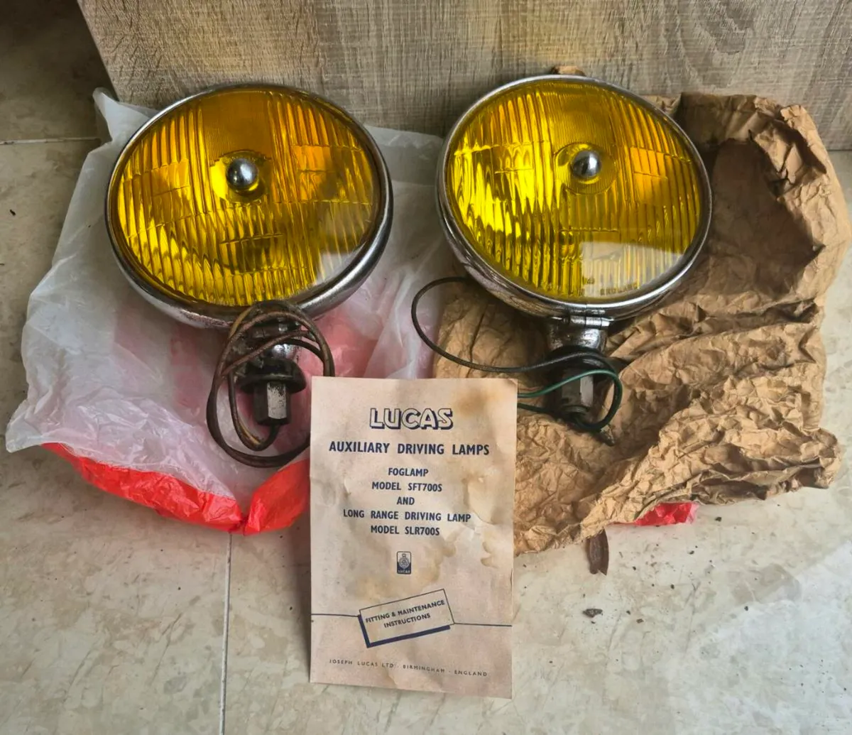 VINTAGE 2 LUCAS FOG LAMPS GOOD CONDITION 
DUBLIN15 - Image 4