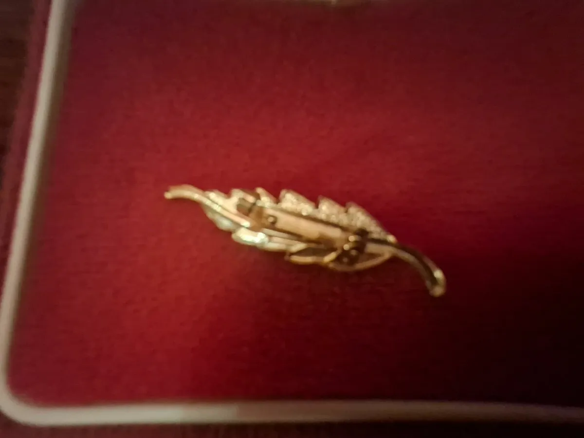 Small leaf brooch - Image 3