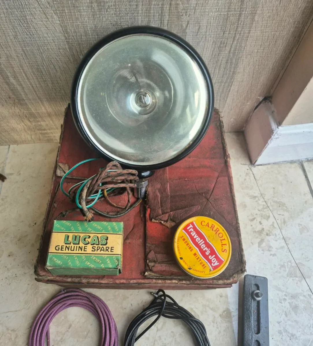 VINTAGE LUCAS FOG LAMP GOOD CONDITION 
DUBLIN15 BL - Image 1