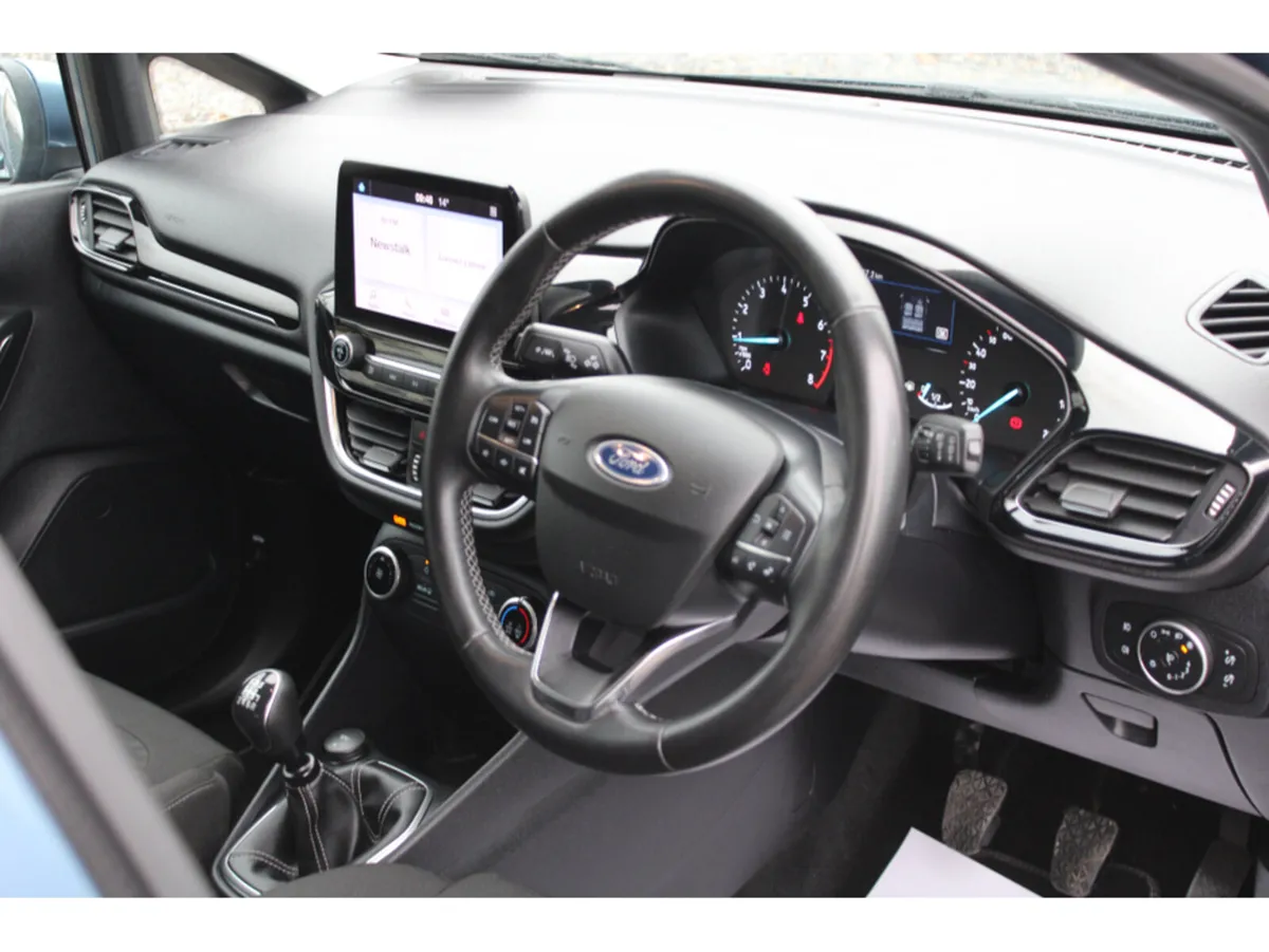Ford Fiesta TITANIUM 1.0T 100 S6.2 M6 F 4DR - Image 2
