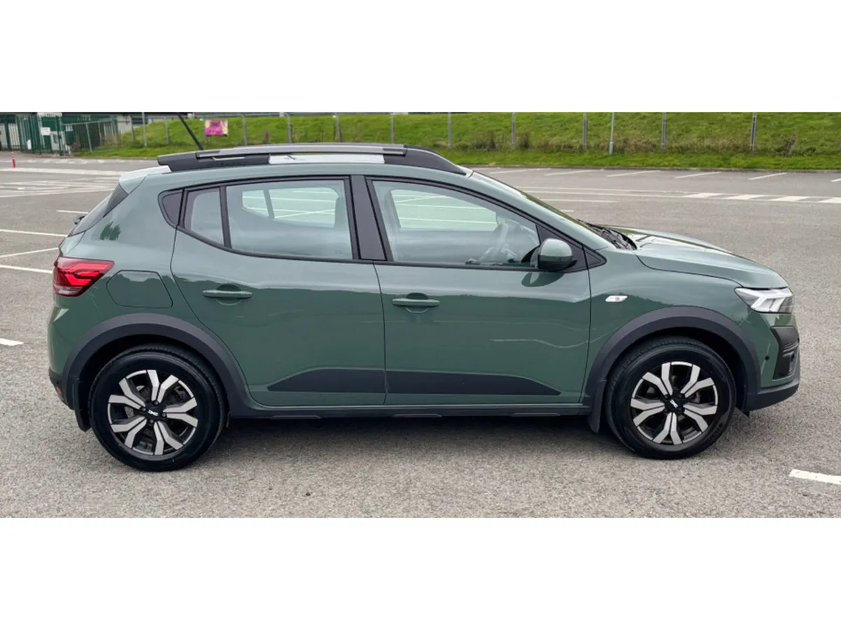 Dacia Sandero STEPWAY JOURNEY TCE 90 - Image 4