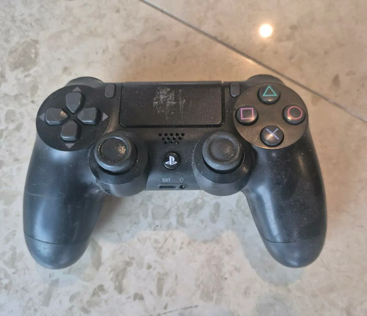 PS4/ 1controller also available for €35 Item type: - Image 1