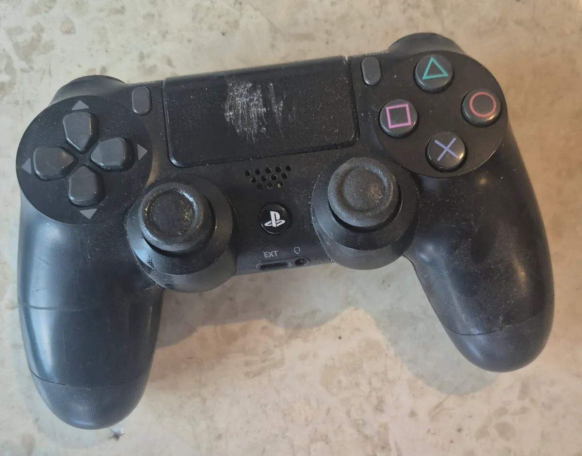 PS4/ 1controller also available for €35 Item type: - Image 3