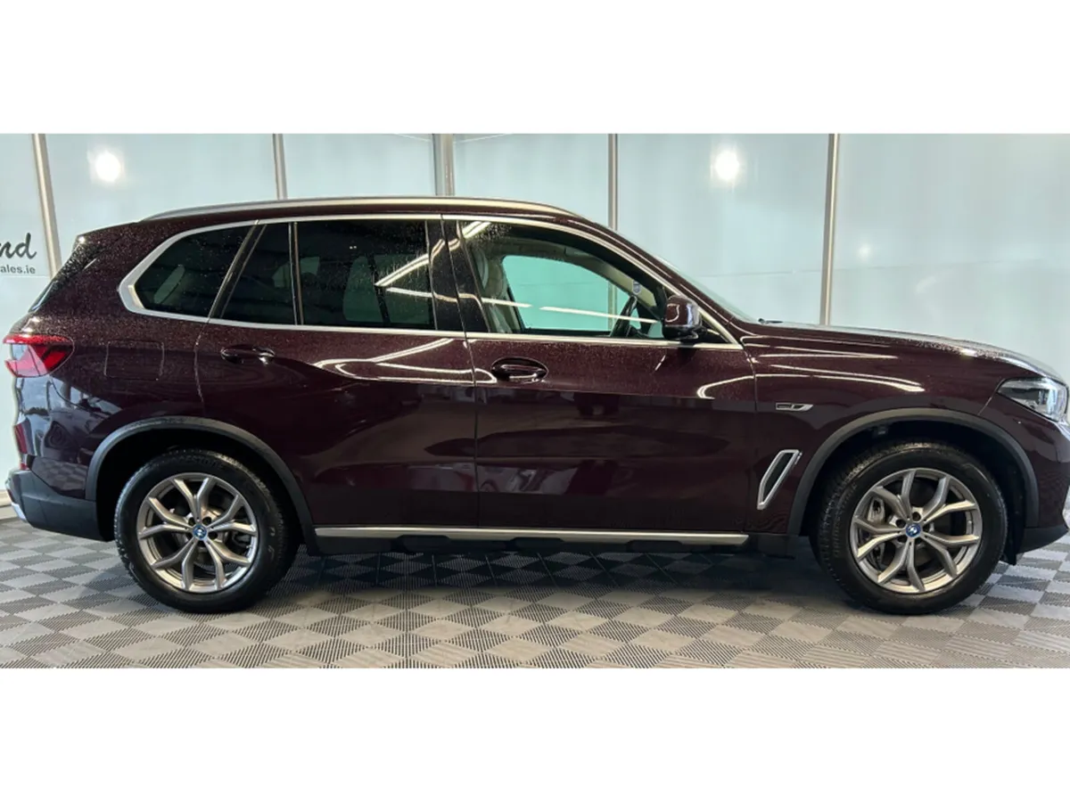 BMW X5 XDRIVE45E *BARBERA RED WITH OYSTER INTERIOR - Image 3