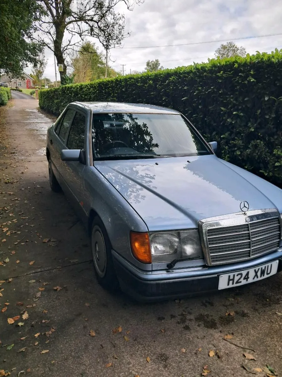 Mercedes e300d - Image 1