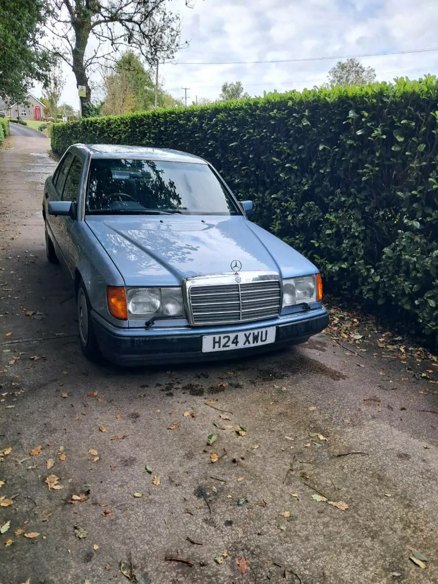 Mercedes e300d - Image 4