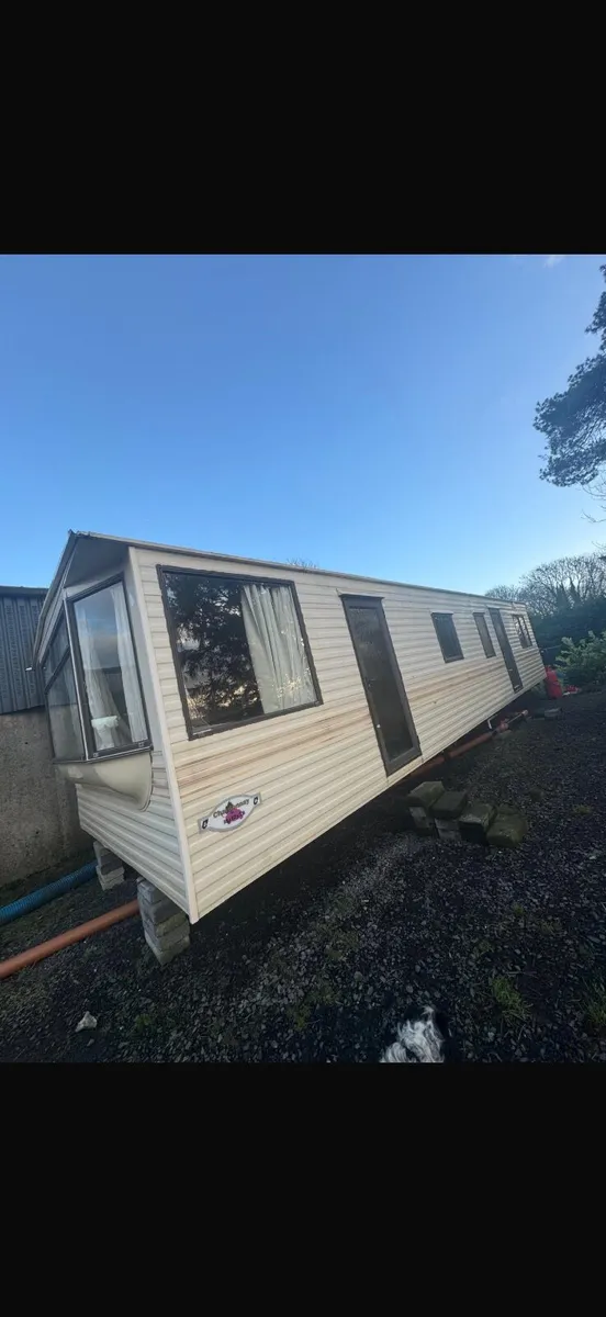 Mobile home - Image 1