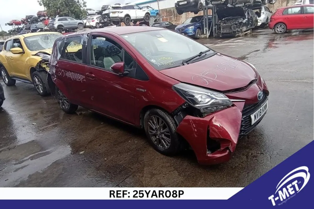 2018 TOYOTA YARIS BREAKING FOR PARTS - Image 3