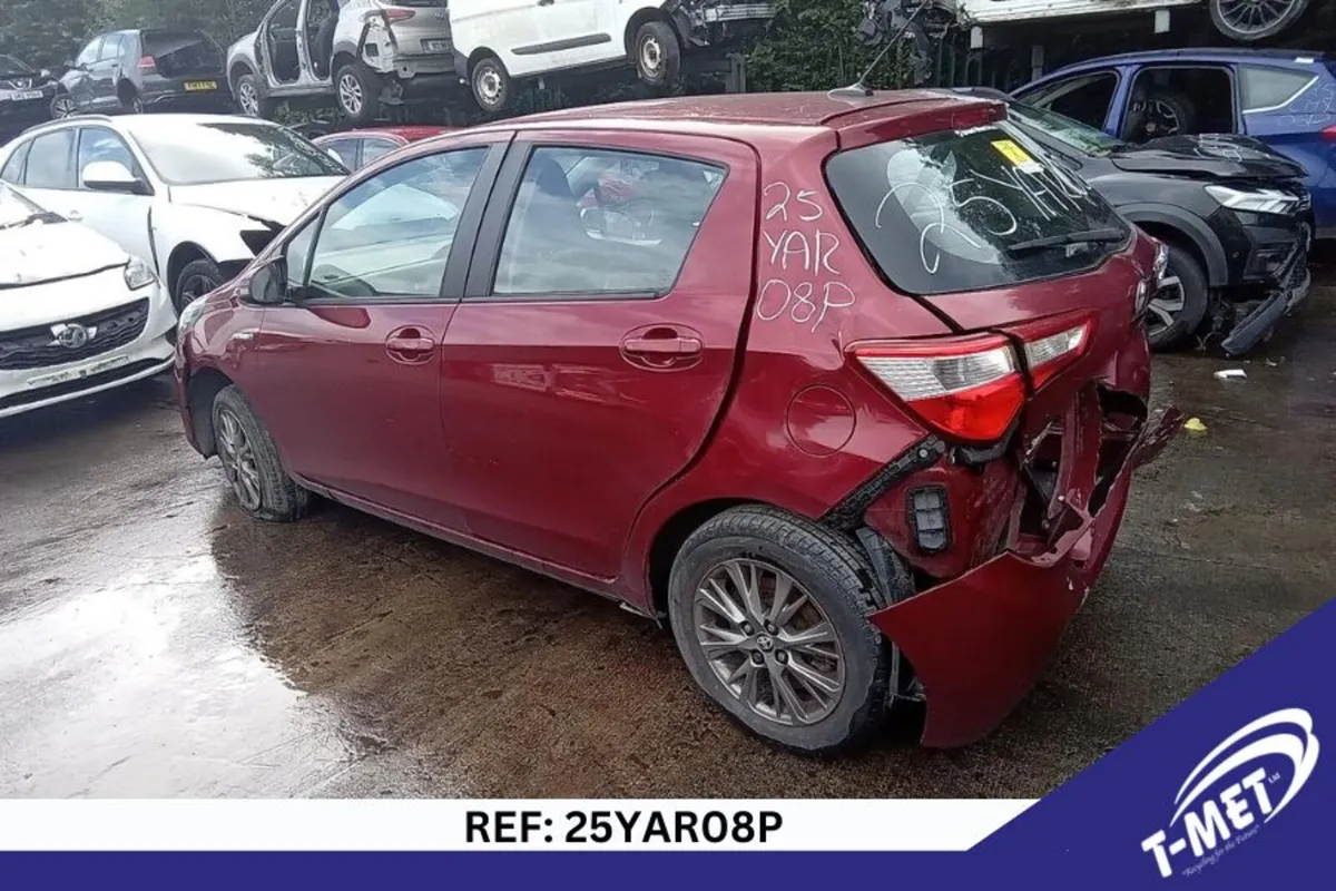 2018 TOYOTA YARIS BREAKING FOR PARTS - Image 4