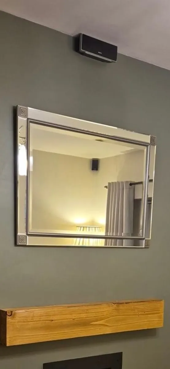 Large mirror - Image 2