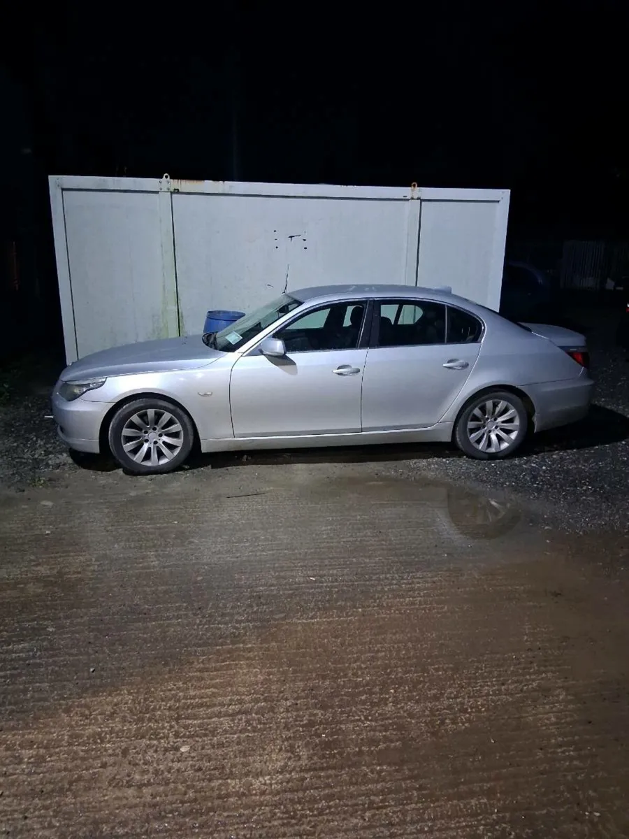 BMW 520d - Image 2