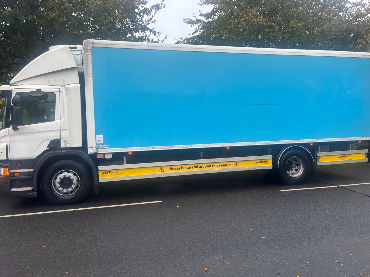 Scania p250 fridge - Image 2