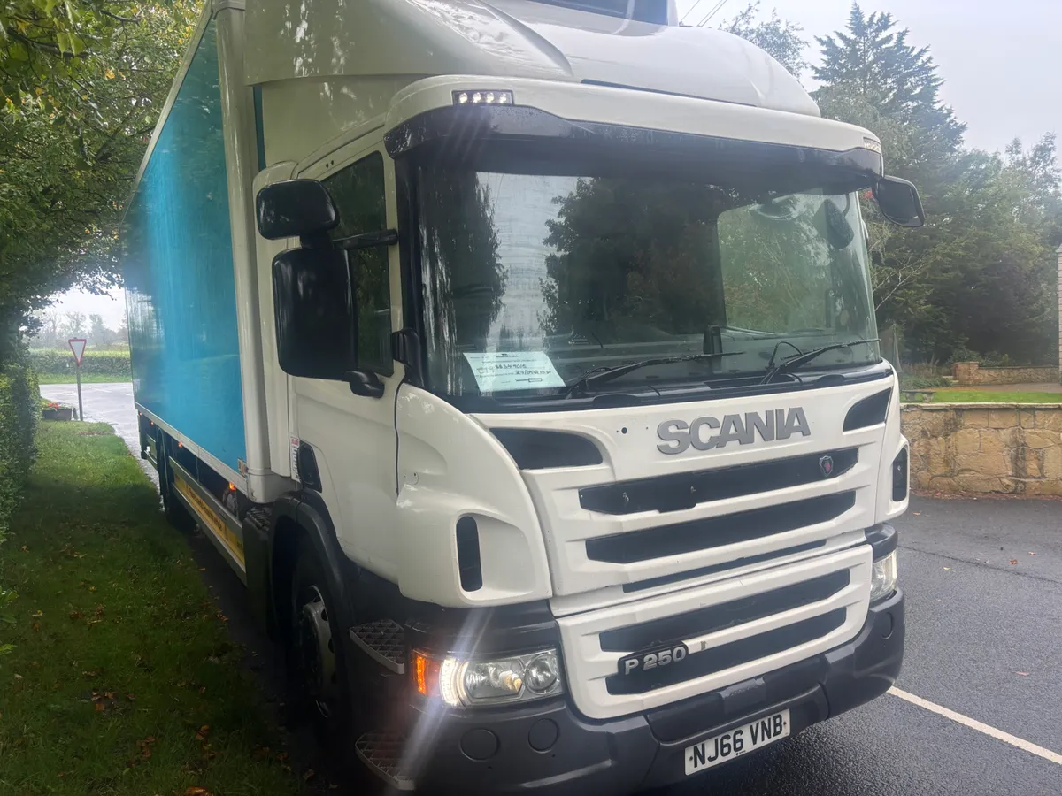 Scania p250 fridge - Image 4