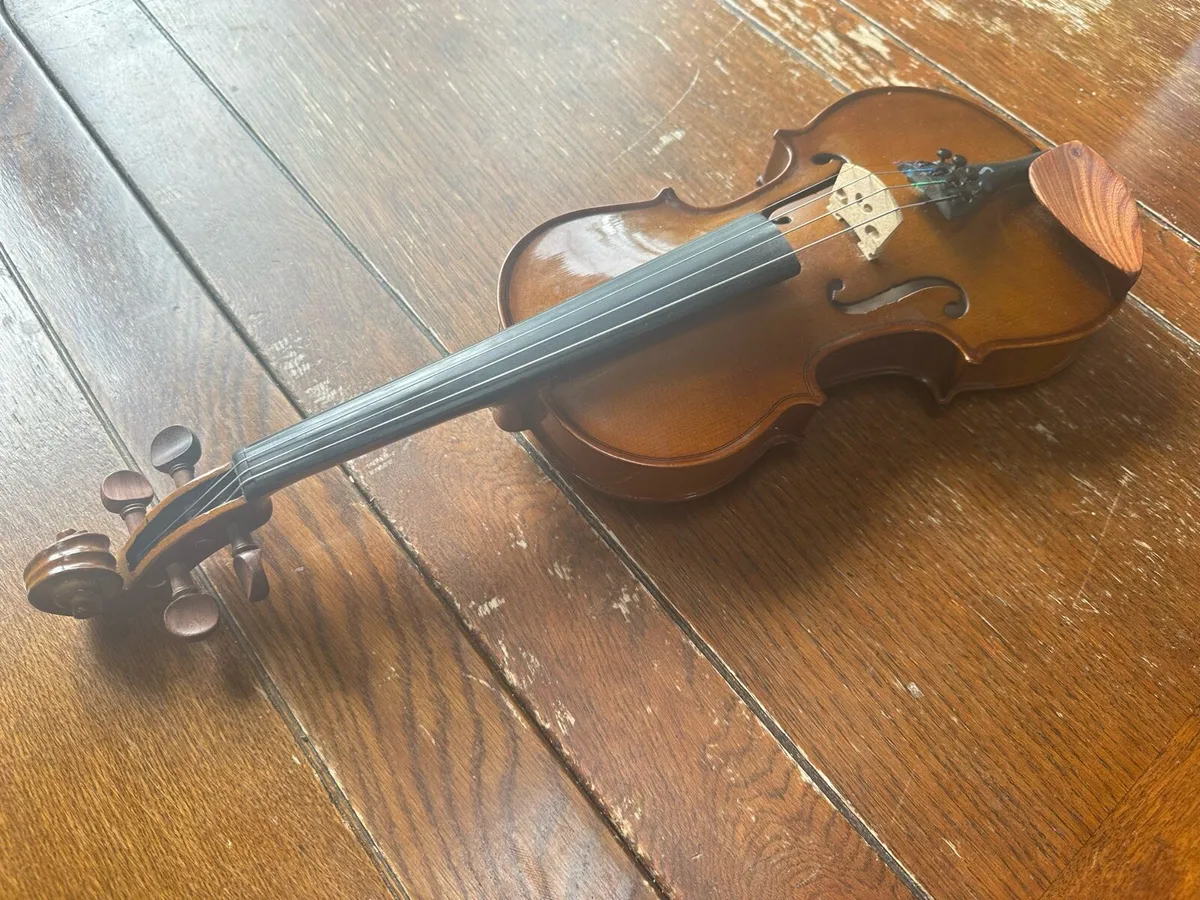 1/2 size fiddle / violin - Image 3