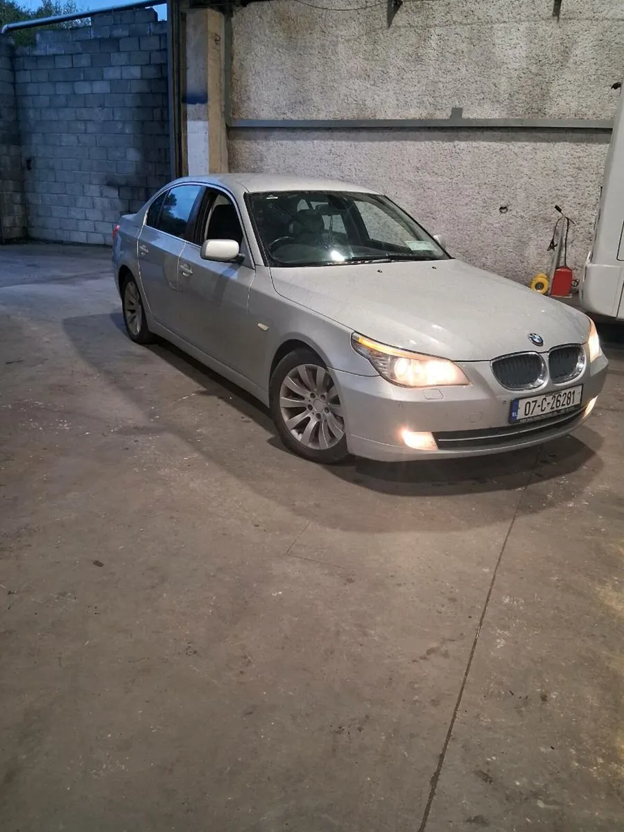 BMW 520d - Image 1