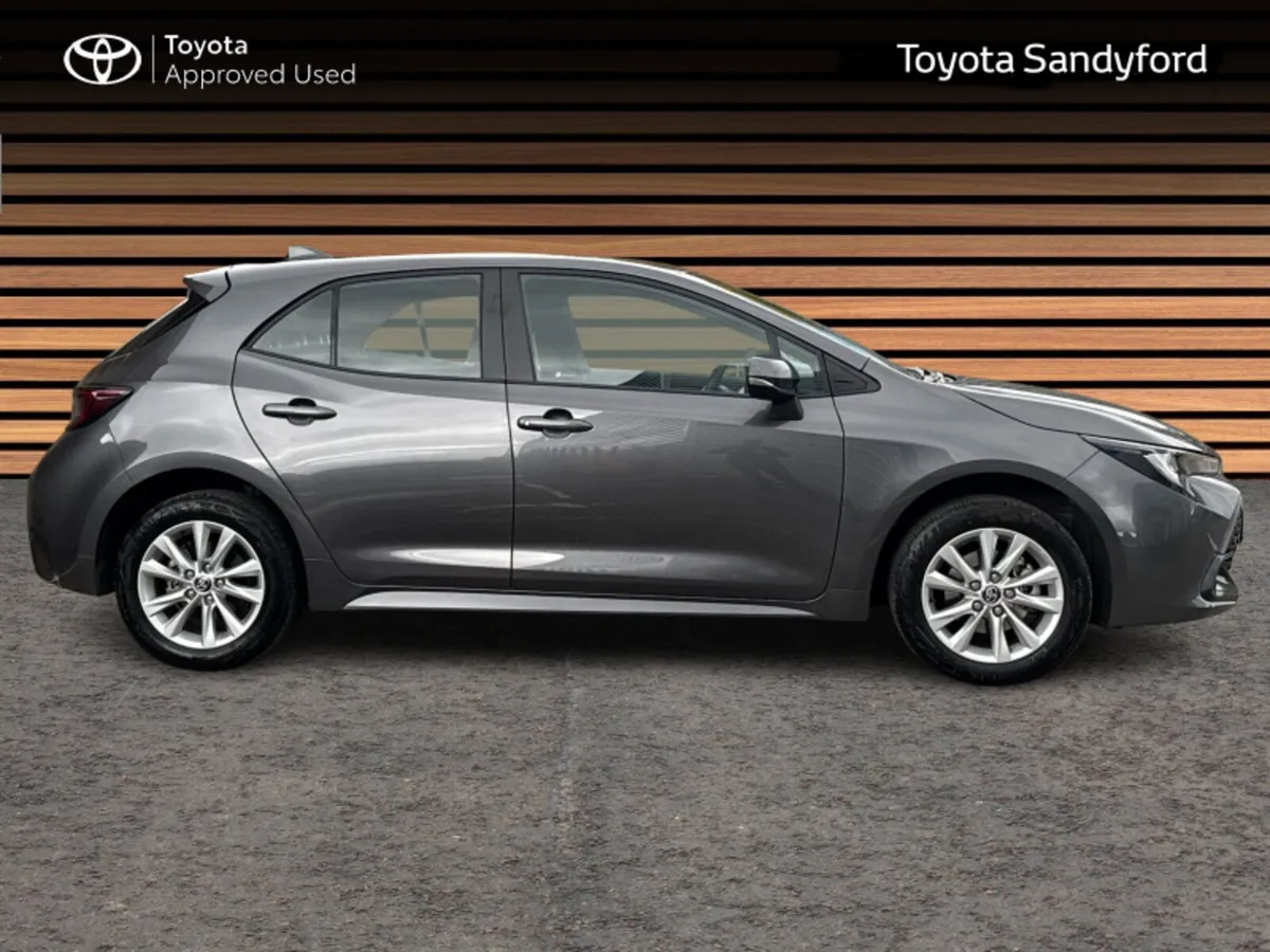 Toyota Corolla HYBRID LUNA HATCHBACK // REAR CAMER - Image 3