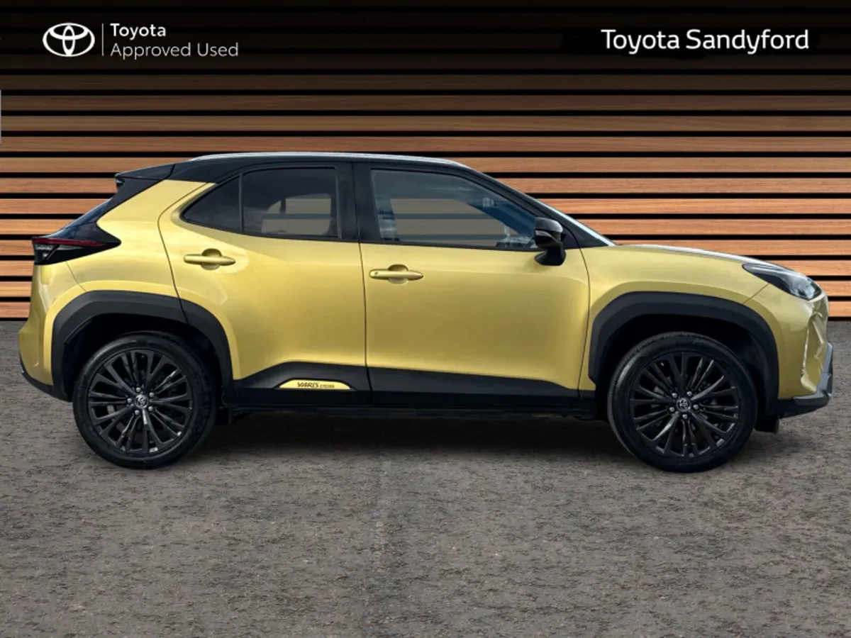 Toyota Yaris Cross ADVENTURE HYBRID AUTOMATIC // U - Image 3