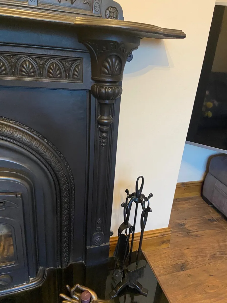 Antique fireplace - Image 4