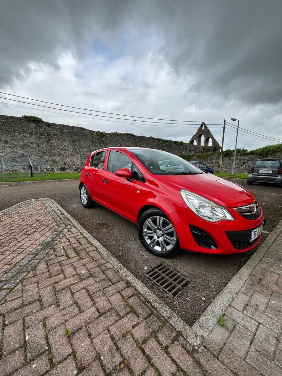 Car - Image 1